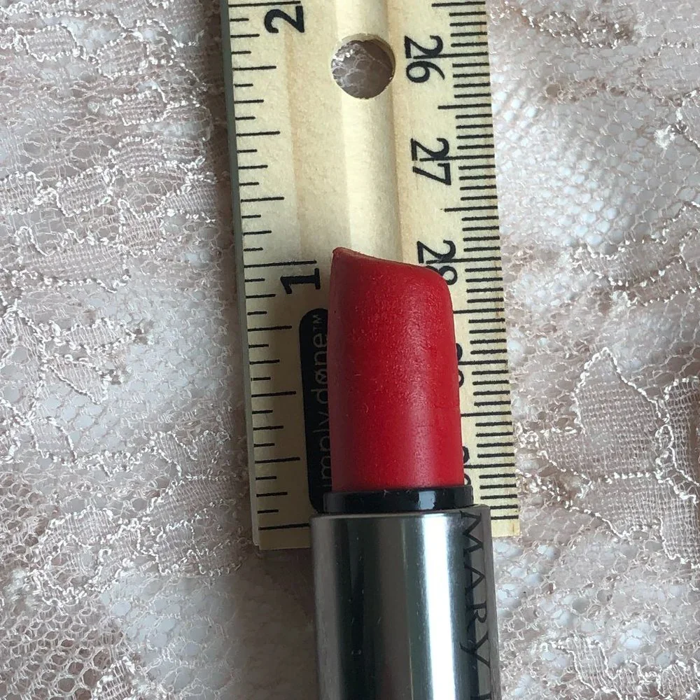 Mary Kay Really Red Creme Lipstick Retro Classic Fairycore Glam Beauty